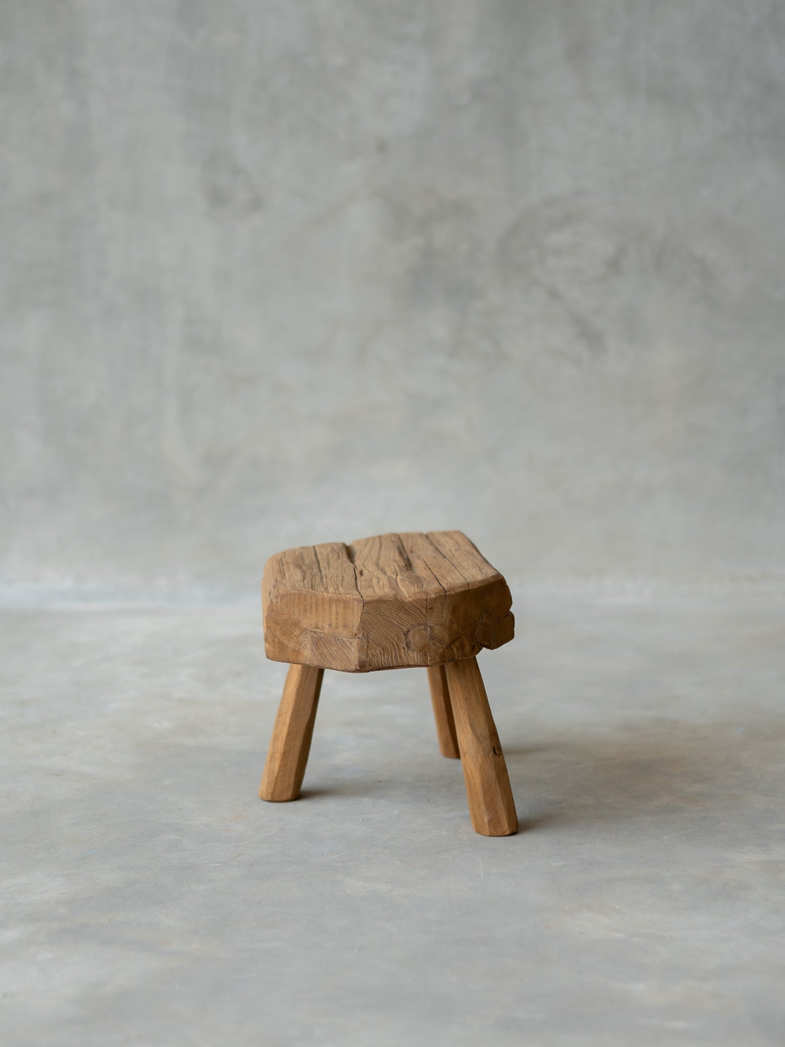 Viga Stool