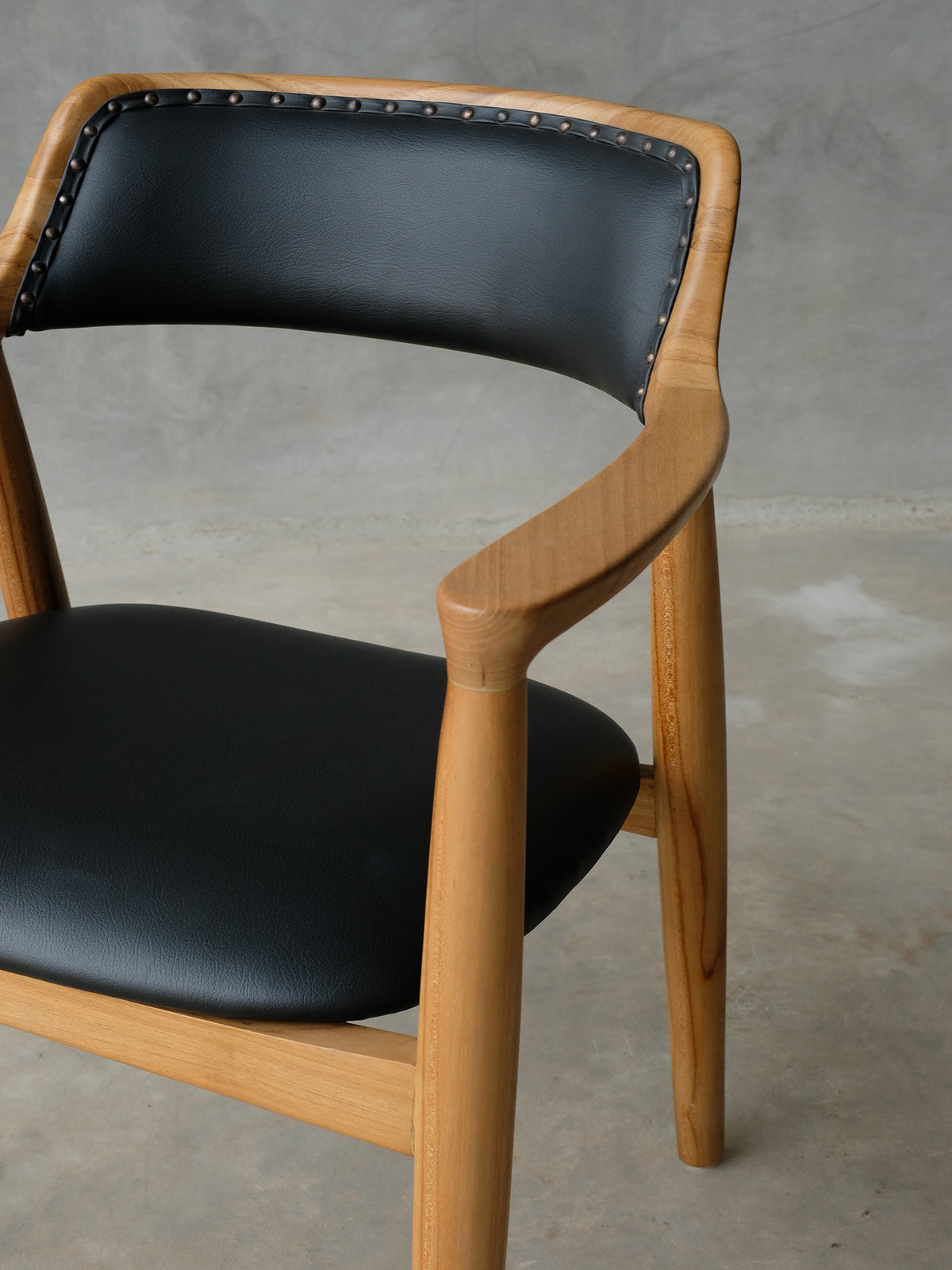 Vira Dining Chair